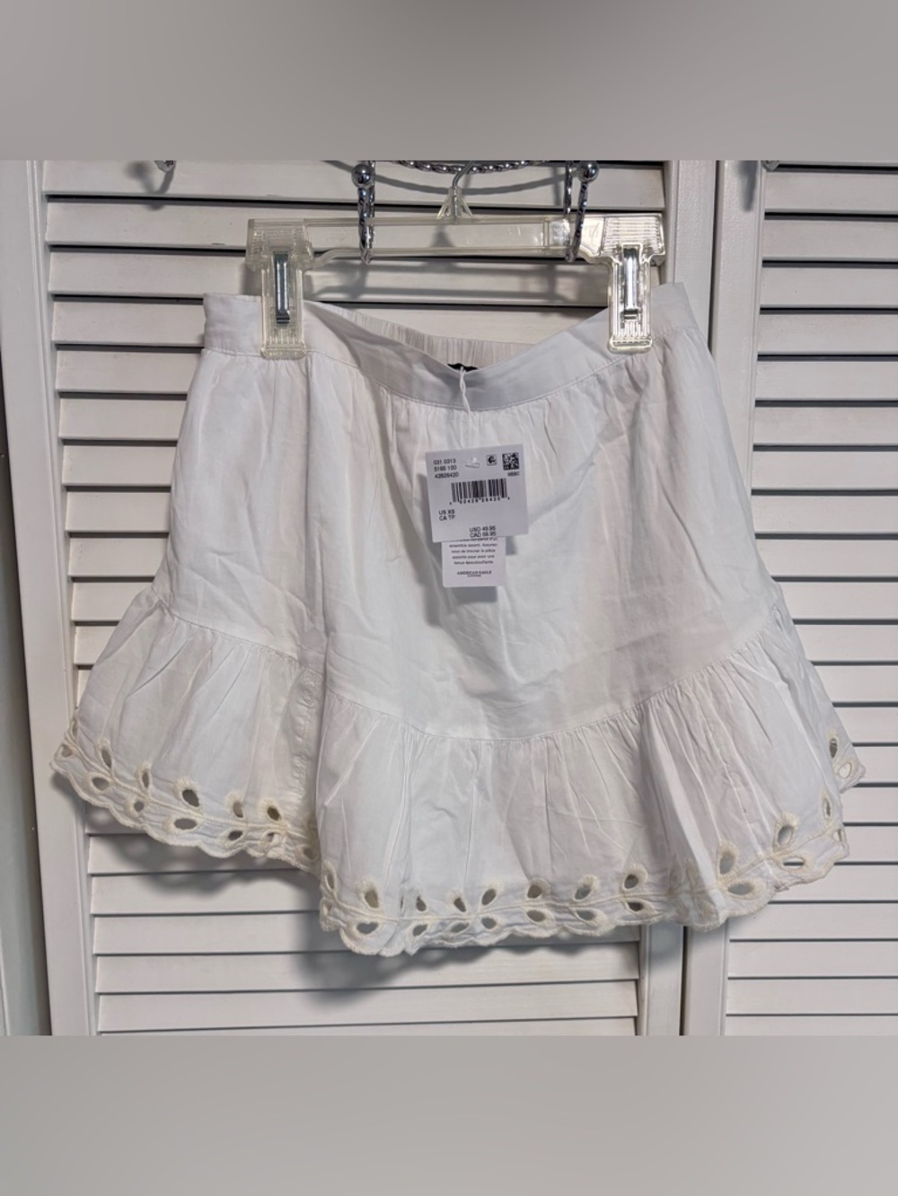 American Eagle Outfitters White Eyelet Tiered Mini Skirt-NWT